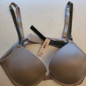 NWT- Victoria's  Secret Very Sexy shine strap Push up bra